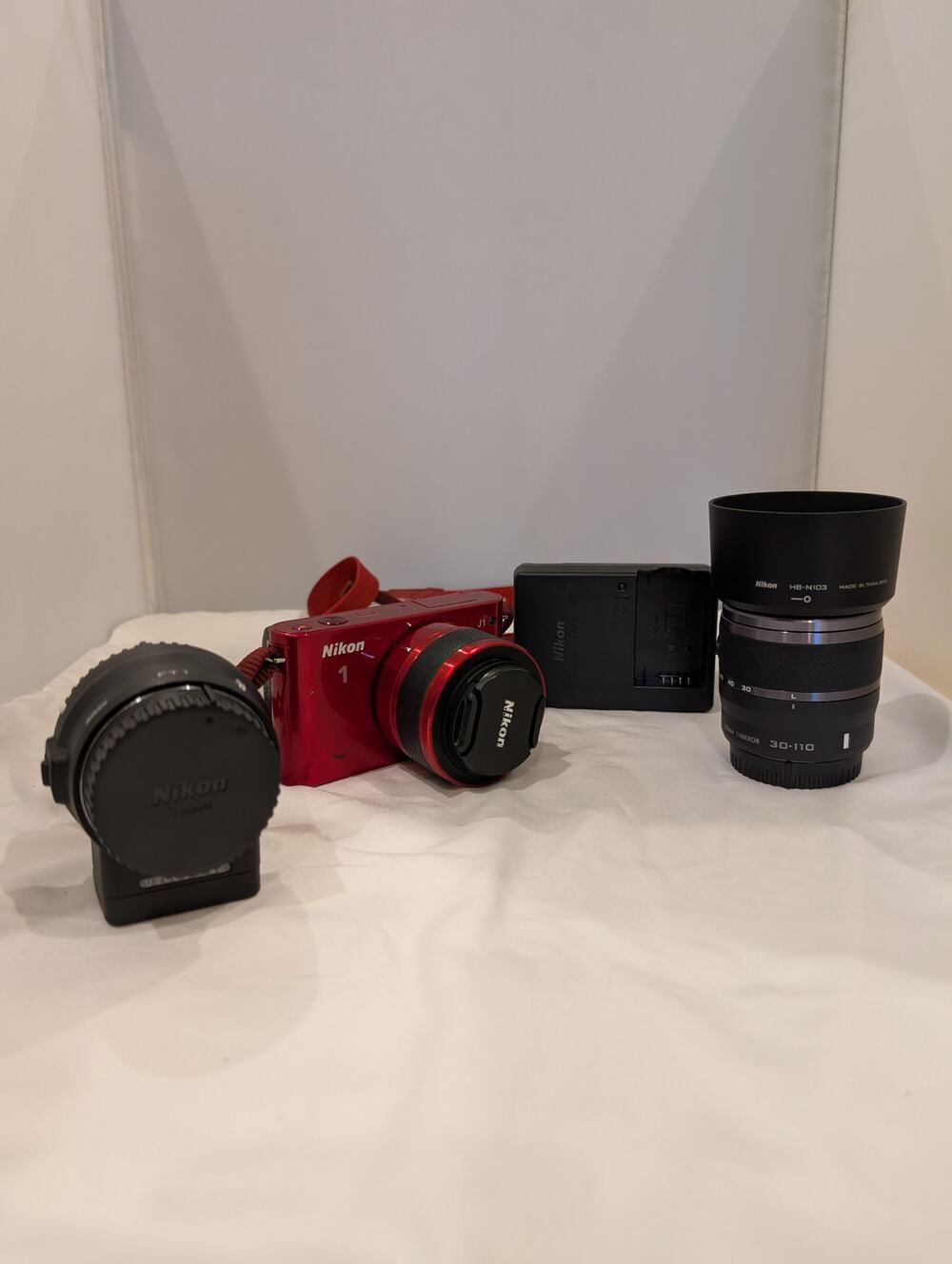 Nikon 1 J1 10.1-megapixel camera